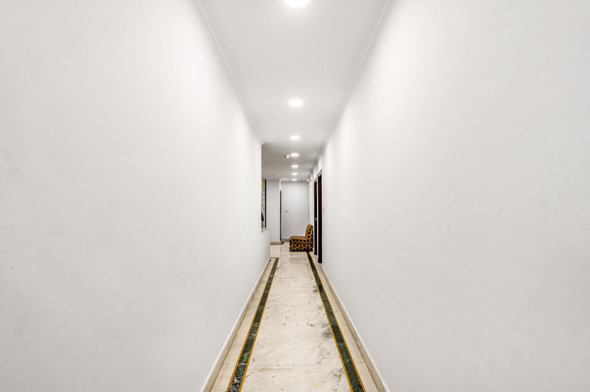 Hotel Nice Palace Delhi  Dış mekan fotoğraf