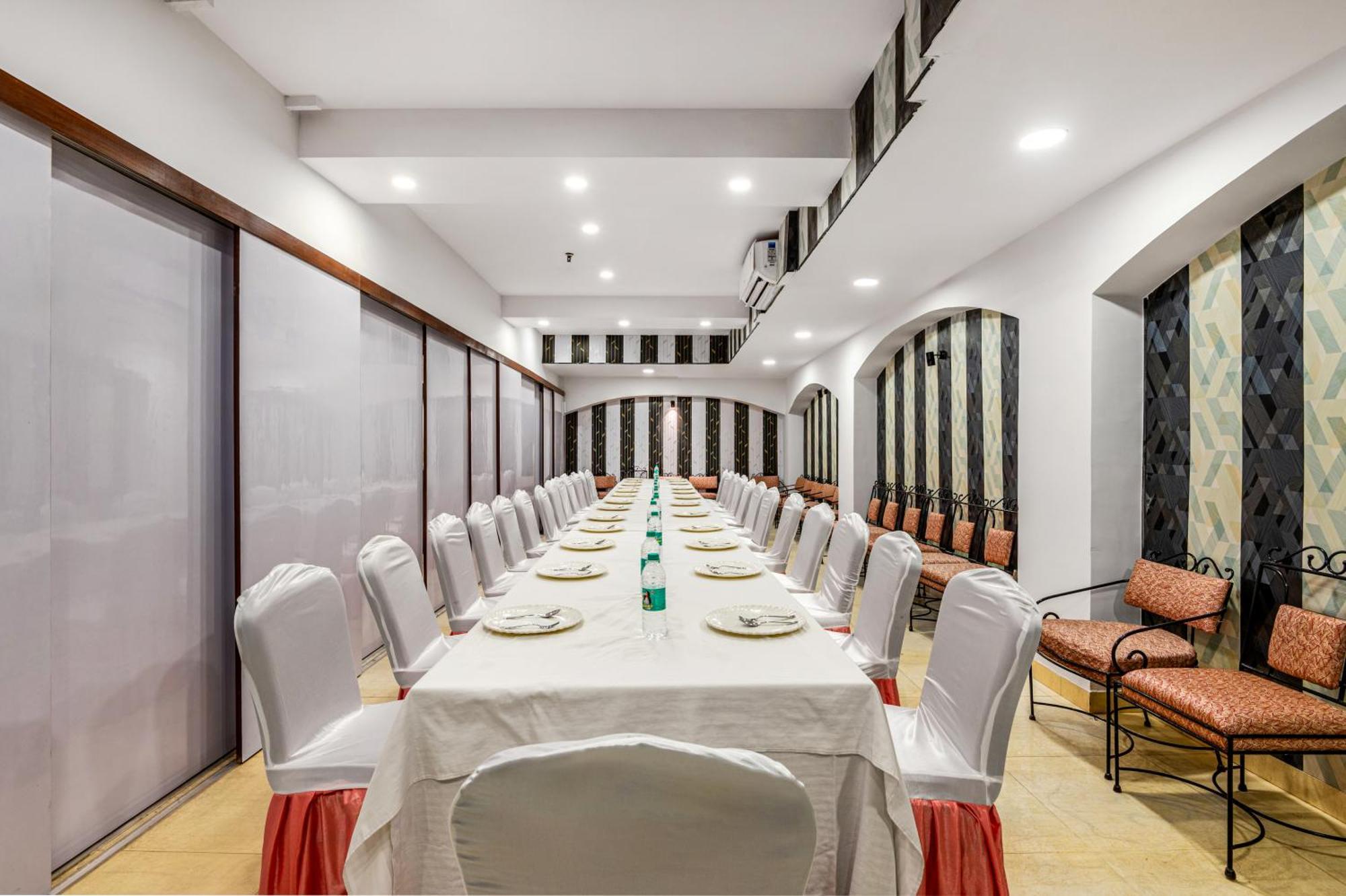 Hotel Nice Palace Delhi  Dış mekan fotoğraf